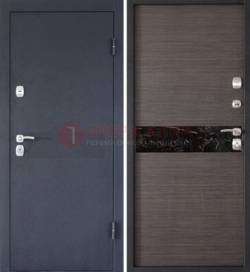 Черная железная дверь с порошковым напылением МДФ внутри ДП-114 в Екатеринбурге