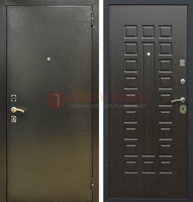 Темно-серая железная дверь с порошковым покрытием и МДФ Венге ДП-287 в Екатеринбурге