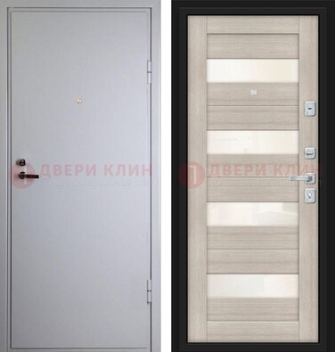 Белая железная дверь с порошковым напылением и стеклом ДП-308 в Липецке
