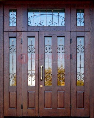 Парадная дверь с прямоугольными стеклянными вставками ДПР-5 для частного дома в Липецке