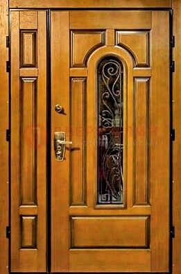 Распашная металлическая дверь со стеклом и ковкой для дома ДСК-152 в Липецке