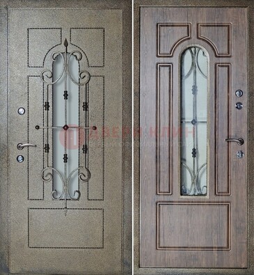 Внешняя стальная дверь со стеклом и ковкой зеленой ДСК-22 в Дзержинском