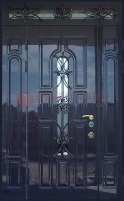 Глянцевая полуторная дверь Винорит стекло и ковка ДСК-275 в Липецке