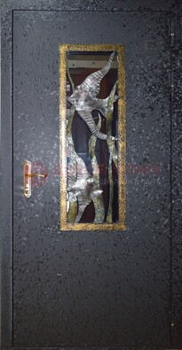 Металлическая дверь со стеклом и ковкой ДСК-82 для крыльца в Липецке