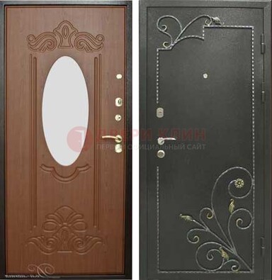 Черная входная дверь с зеркалом и ковкой ДЗ-16 в Екатеринбурге