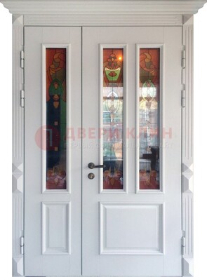 Белая полуторная металлическая дверь с витражом ВЖ-12 в Липецке
